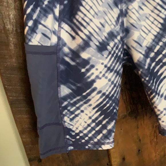 3/$10 Joe Fresh Workout Set with Extra Sports Bra - Picture 2 of 6